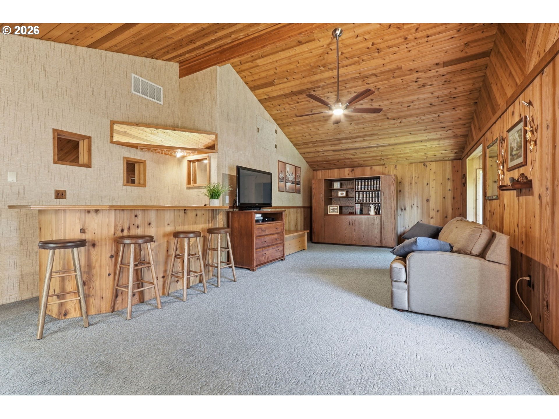 19654 Southwest Murphy Street Beaverton, OR 97078 - Photo 16 of 41 Family Room