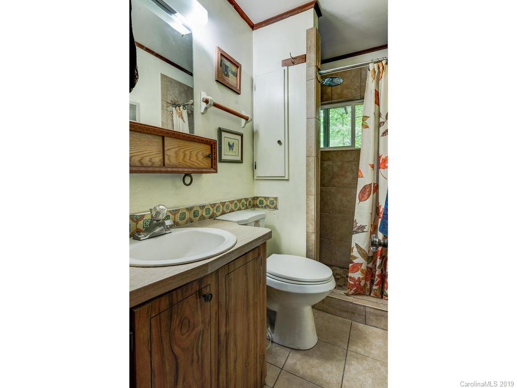 20 Hunter Road Fairview, NC 28730 - Photo 14 of 24 Gallery Image 14