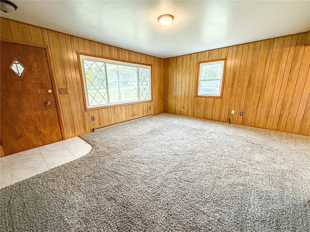 414 Holyoke Road Butler, PA 16001 - Photo 9 of 48