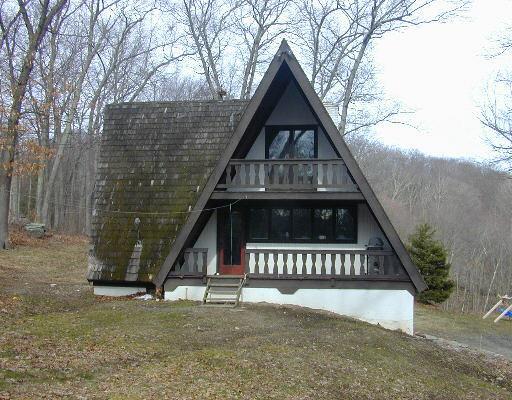 112 Maple Tree Hill Road Oxford, CT 06478 - Photo 1 of 1