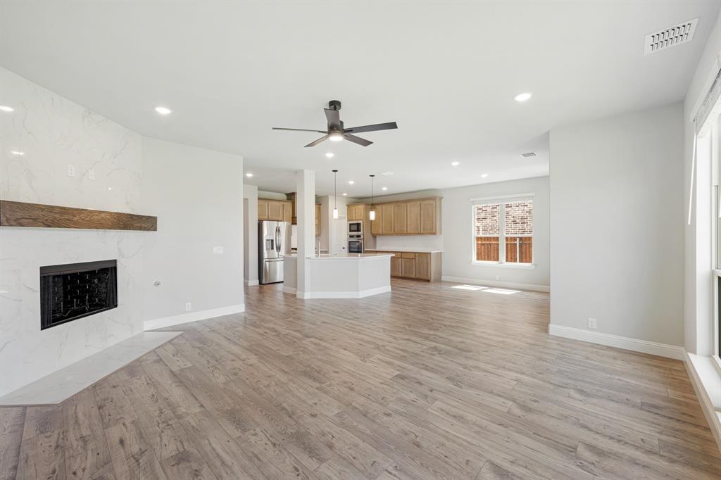 4409 Copper Point Drive Crowley, TX 76036 - Photo 19 of 40