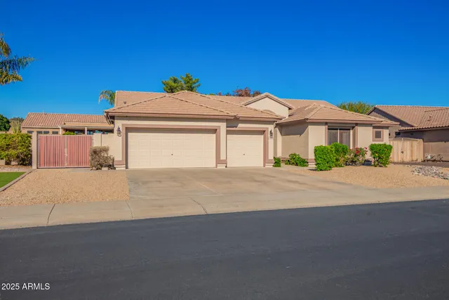 $775,000 | 4616 West Whispering Wind Drive, Glendale, AZ 85310
