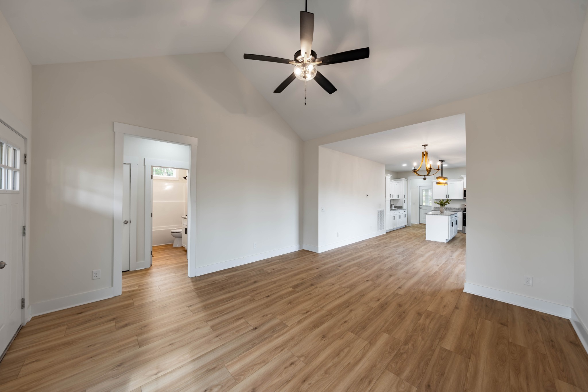 104 West D B L Road Springfield, TN 37172 - Photo 12 of 38 Gallery Image 12