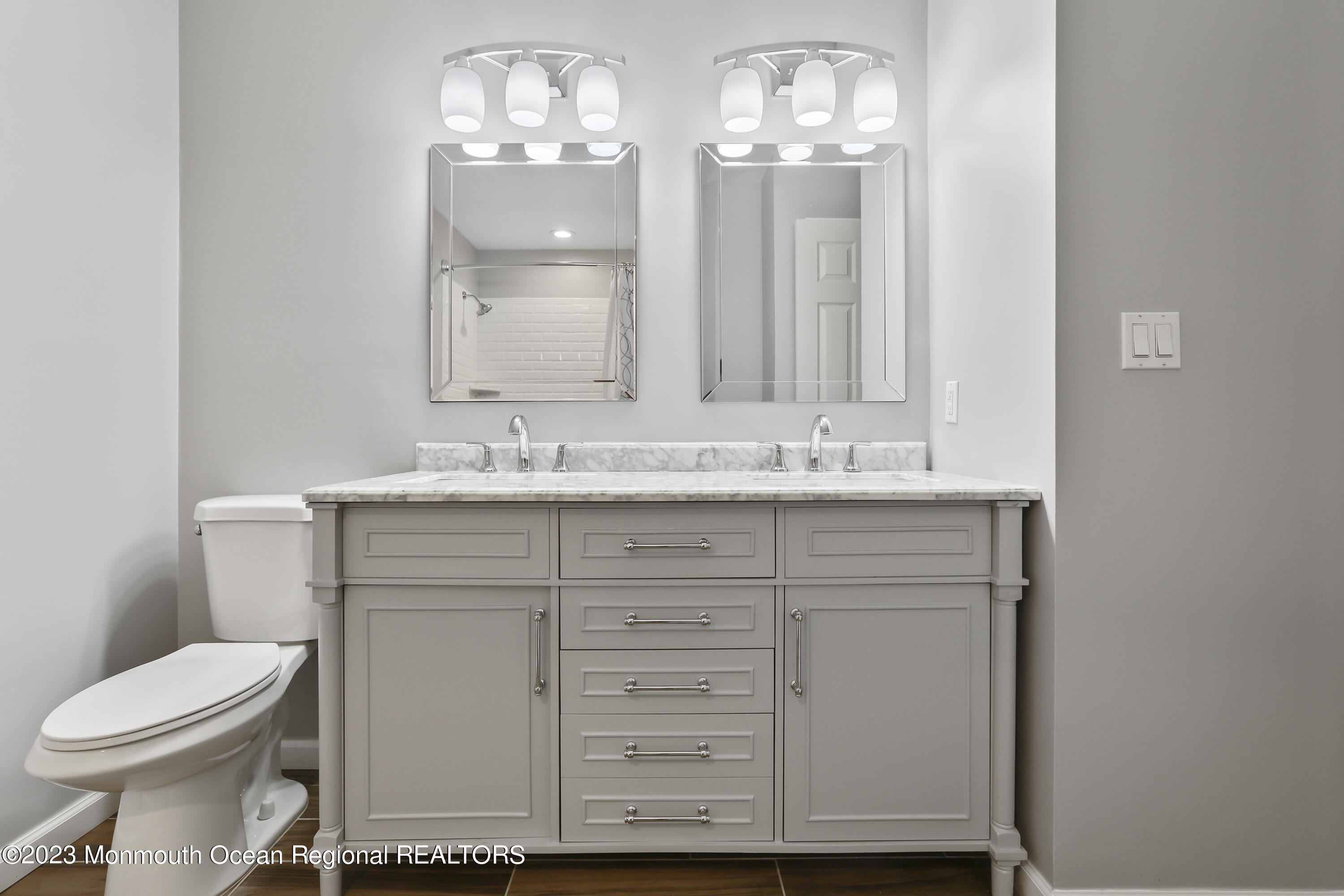 16 Hancock Lane Manalapan, NJ 07726 - Photo 23 of 30 5W5A5159