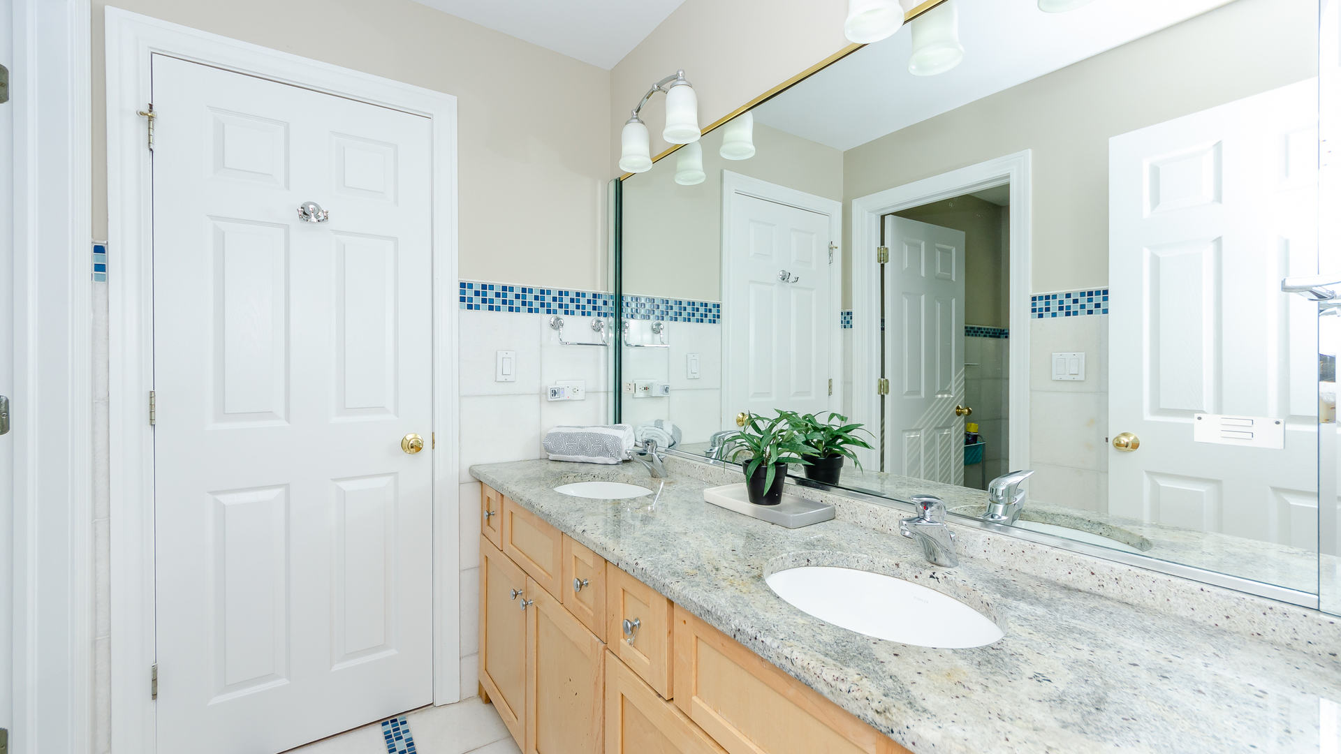 230 Devon Drive Burr Ridge, IL 60527 - Photo 53 of 94