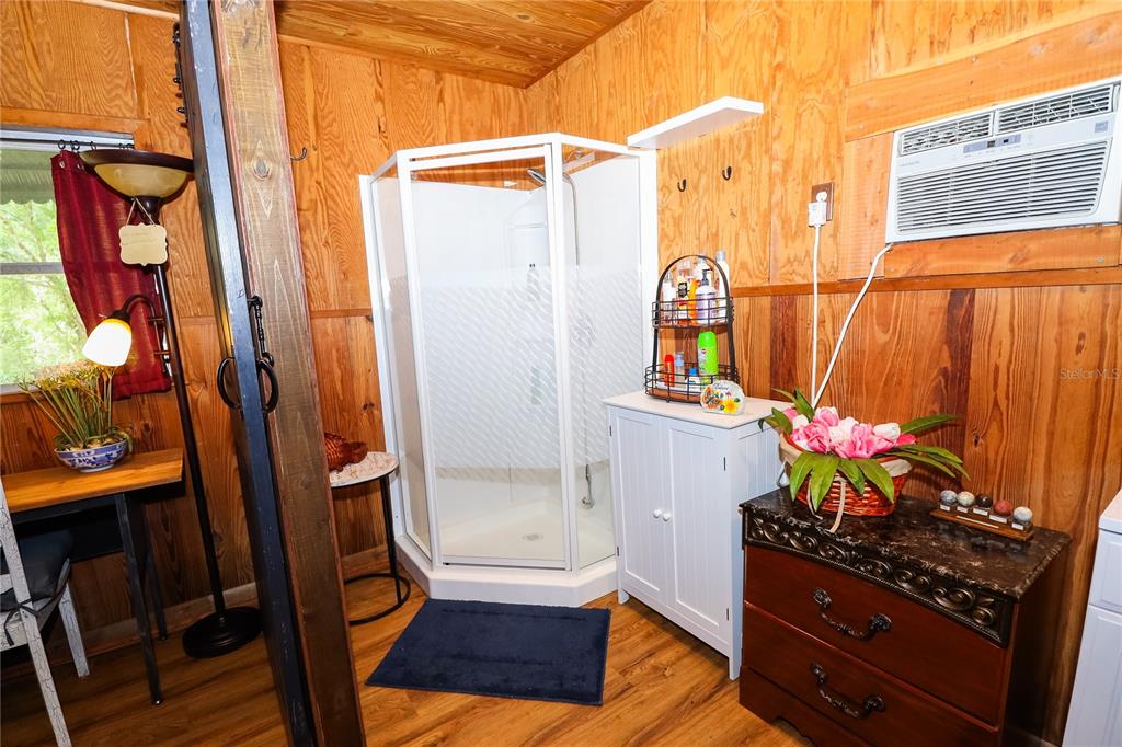 3850 Southeast 22 Court Bronson, FL 32621 - Photo 24 of 40 a view of walk in closet