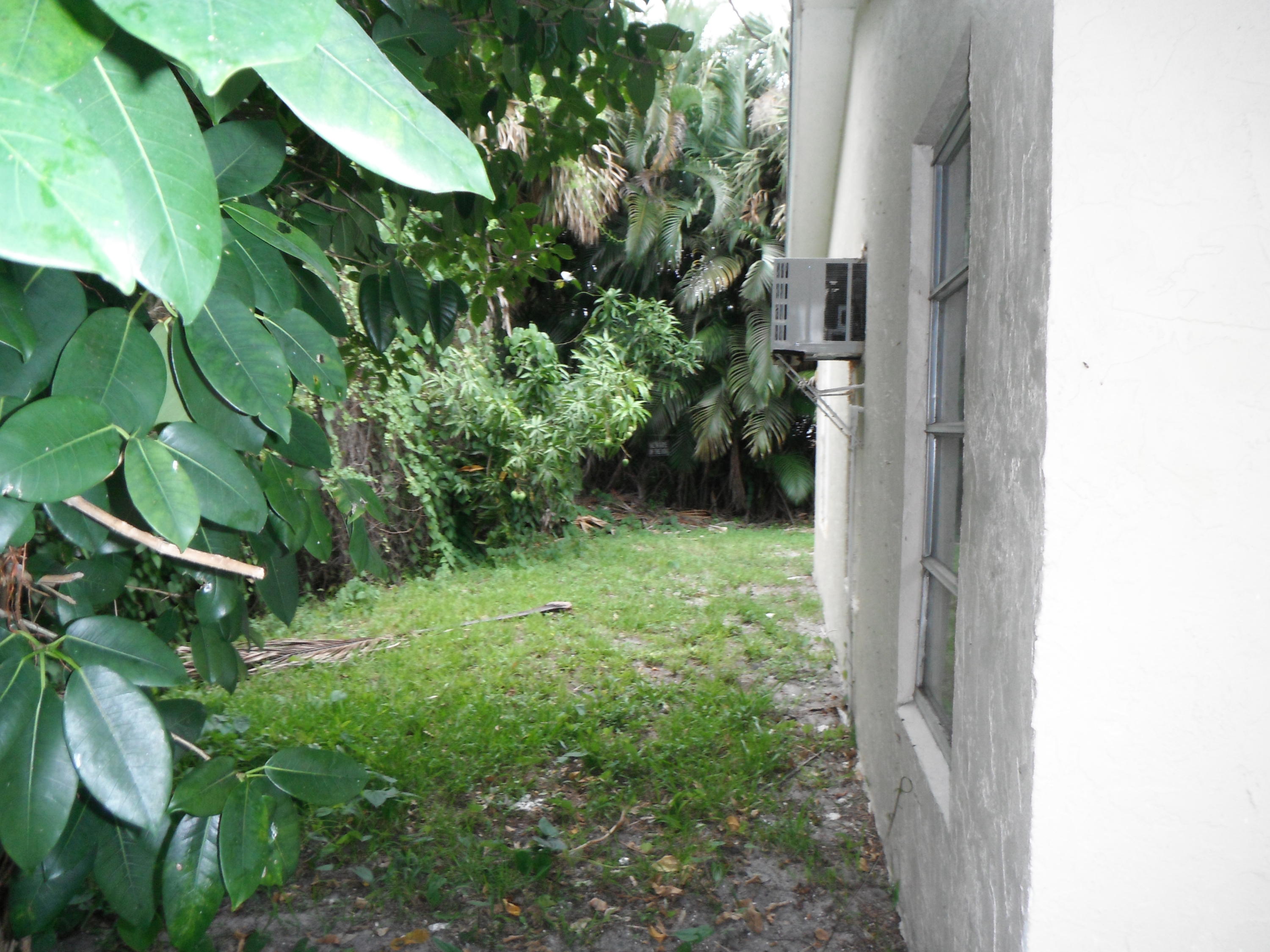 4660 Schall Road West Palm Beach, FL 33417 - Photo 12 of 13 DSCF1834