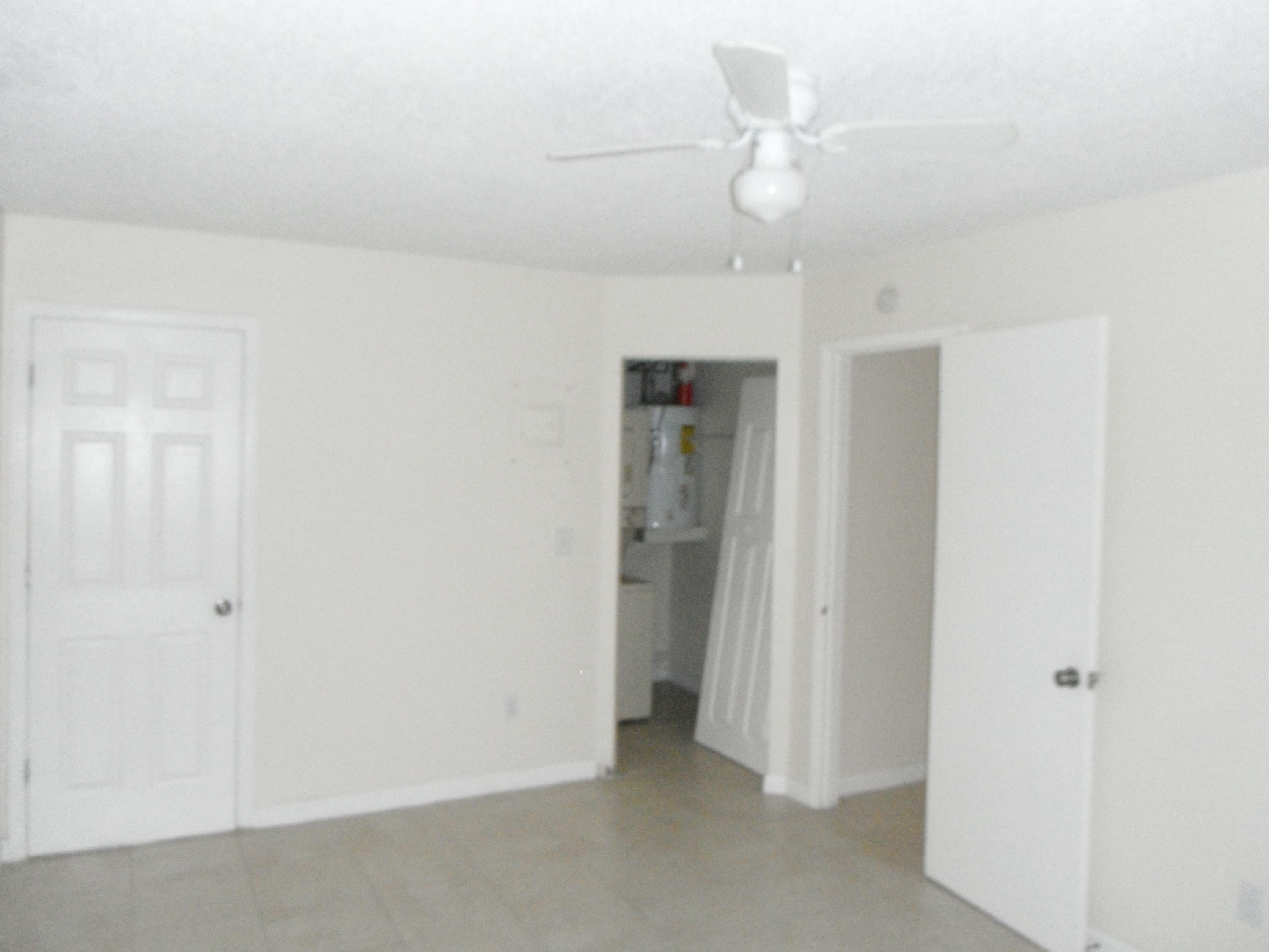 4660 Schall Road West Palm Beach, FL 33417 - Photo 10 of 13 bedroom