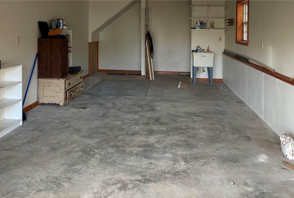 5224 Laurel Ridge Young Harris, GA 30582 - Photo 39 of 39 a view of empty room with stairs and mirrors