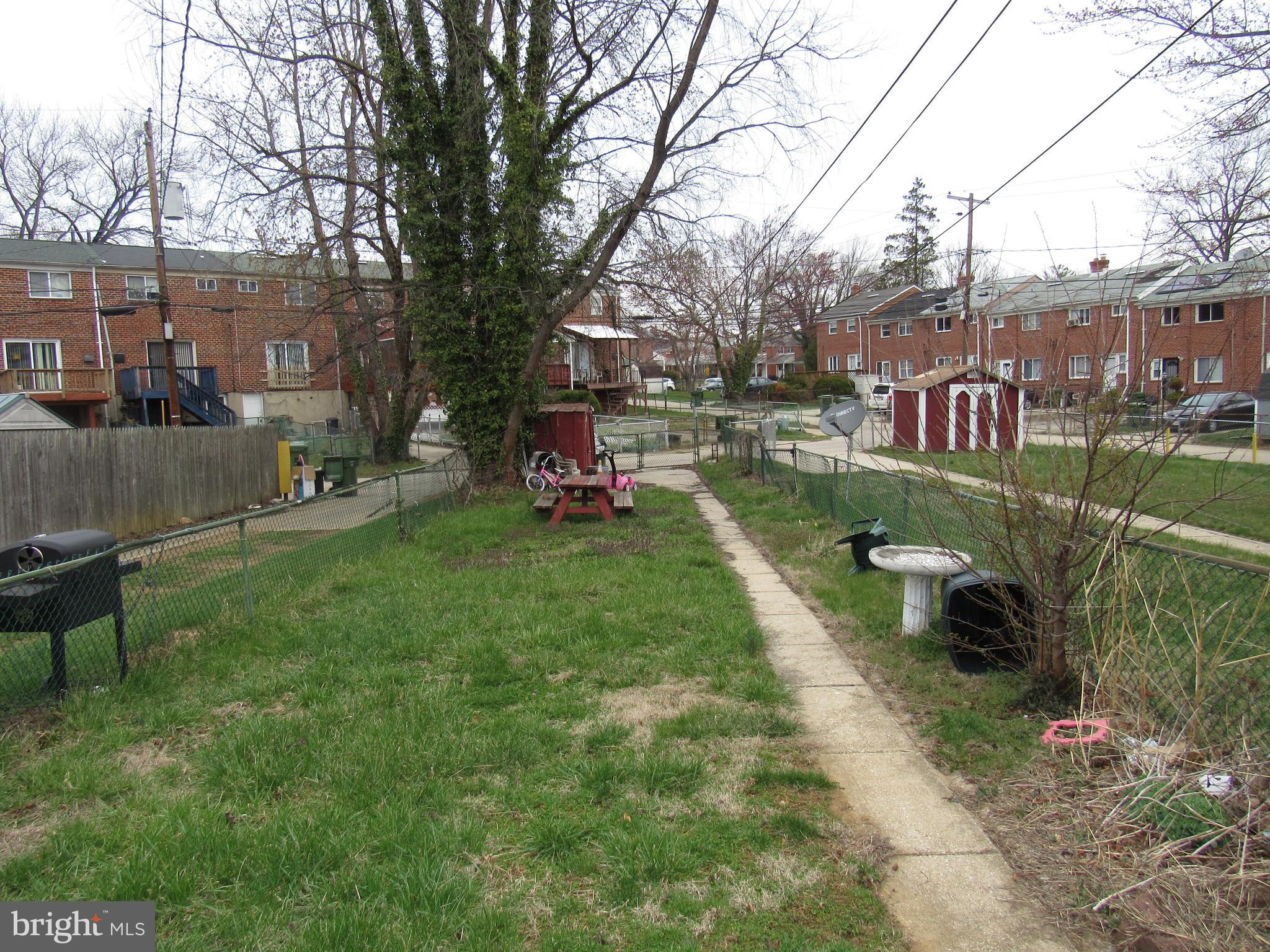 4740 Vancouver Road Baltimore, MD 21229 - Photo 20 of 26 Exterior (Rear)