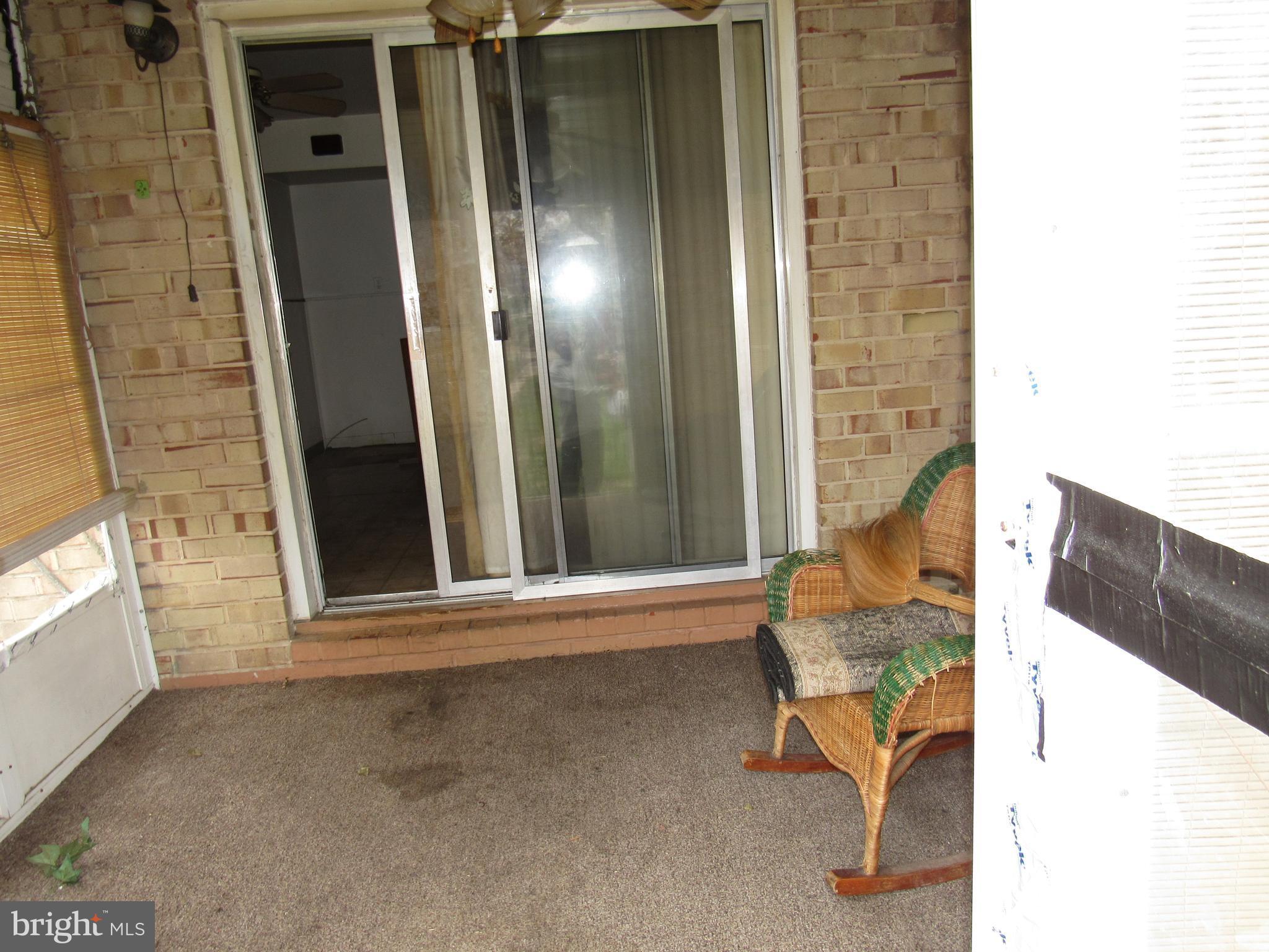 4740 Vancouver Road Baltimore, MD 21229 - Photo 22 of 26 Sunporch