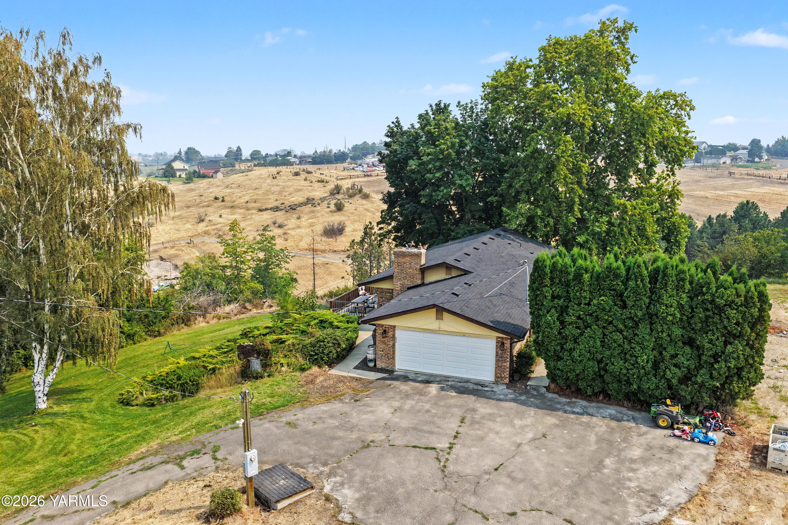270 Westridge Road Selah, WA 98942 - Photo 55 of 66 55_drone