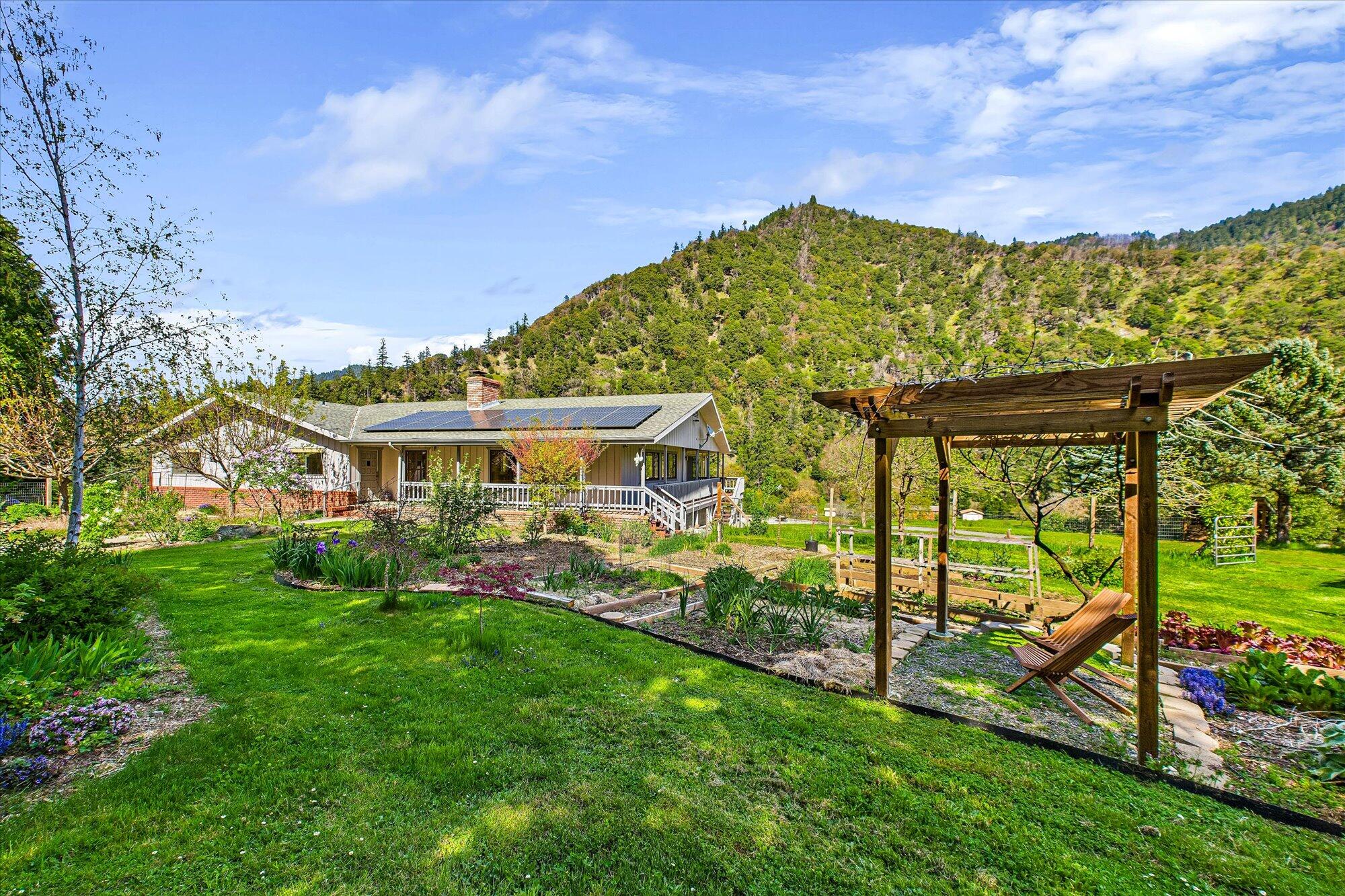 61 Riverside Lane Willow Creek, CA 95573 - Photo 26 of 83