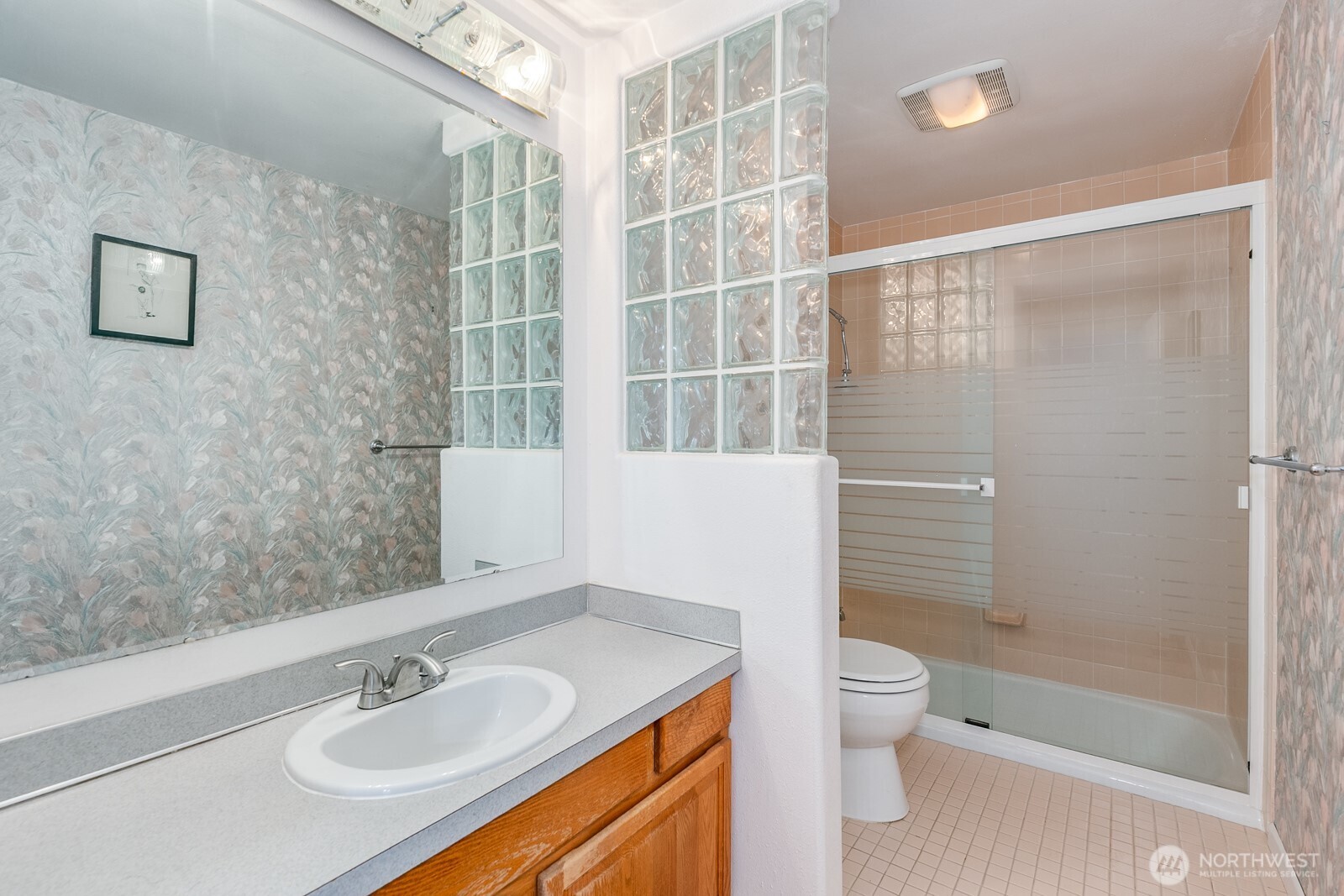 14801 Southeast Fairwood Boulevard Renton, WA 98058 - Photo 20 of 32