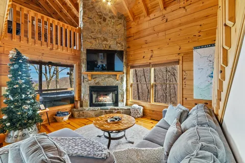 $987,000 | 907 Ripshin Mountain Road, Blue Ridge, GA 30513