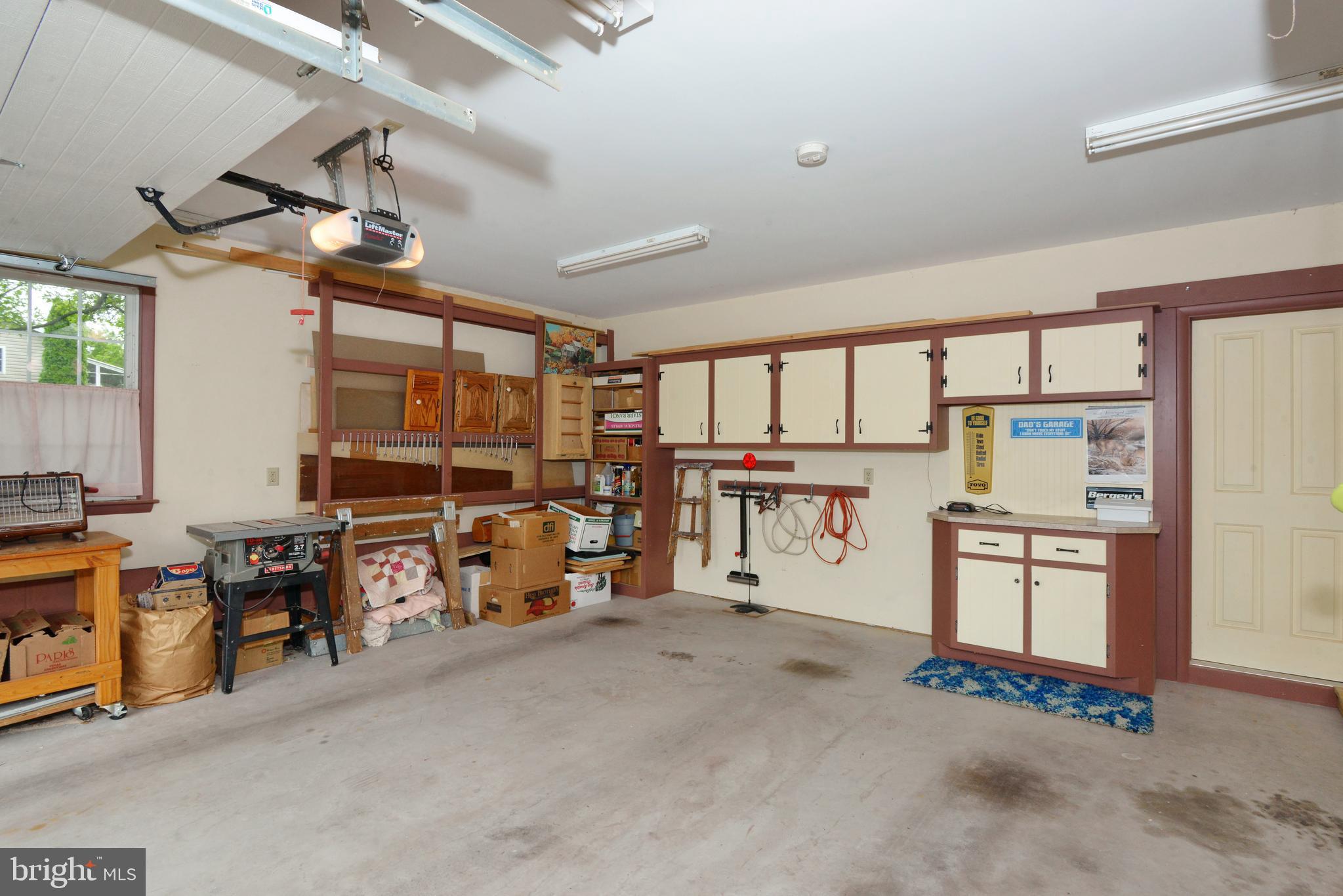 732 County Line Road Telford, PA 18969 - Photo 26 of 33 2 Car Garage