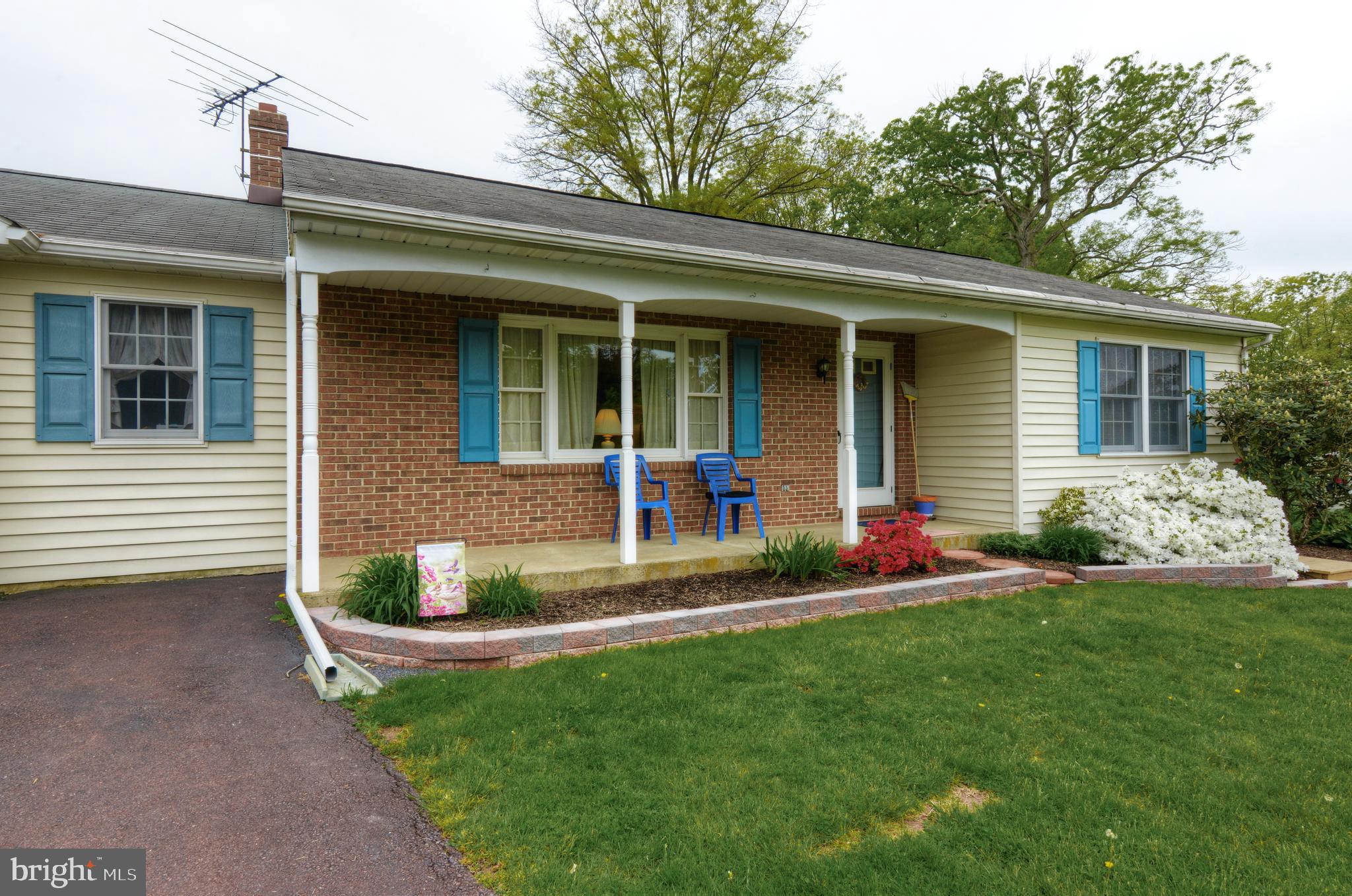 732 County Line Road Telford, PA 18969 - Photo 29 of 33 Front Porch