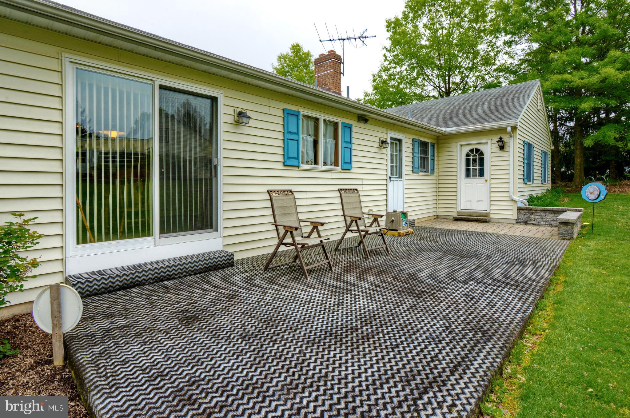 732 County Line Road Telford, PA 18969 - Photo 4 of 33 Enjoy Afternoons on the Rear Patio