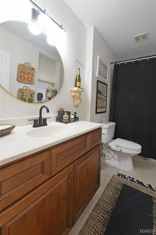 $2,495 | 4317 Maryland Avenue, Unit 1W, St. Louis, MO 63108