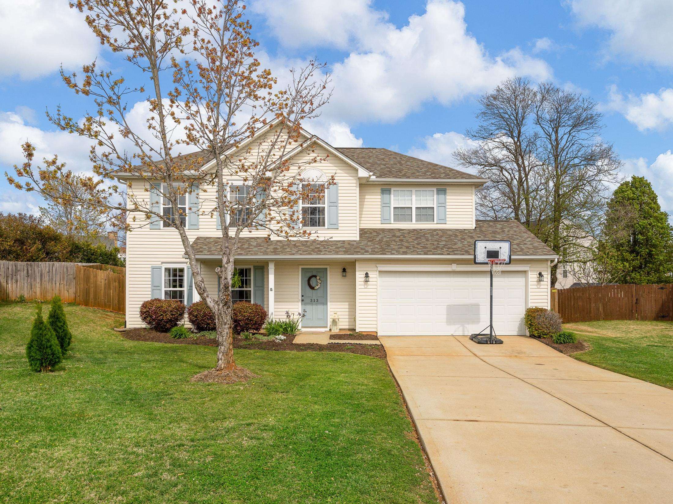 313 Clearfield Court Duncan, SC 29334 - Photo 1 of 36
