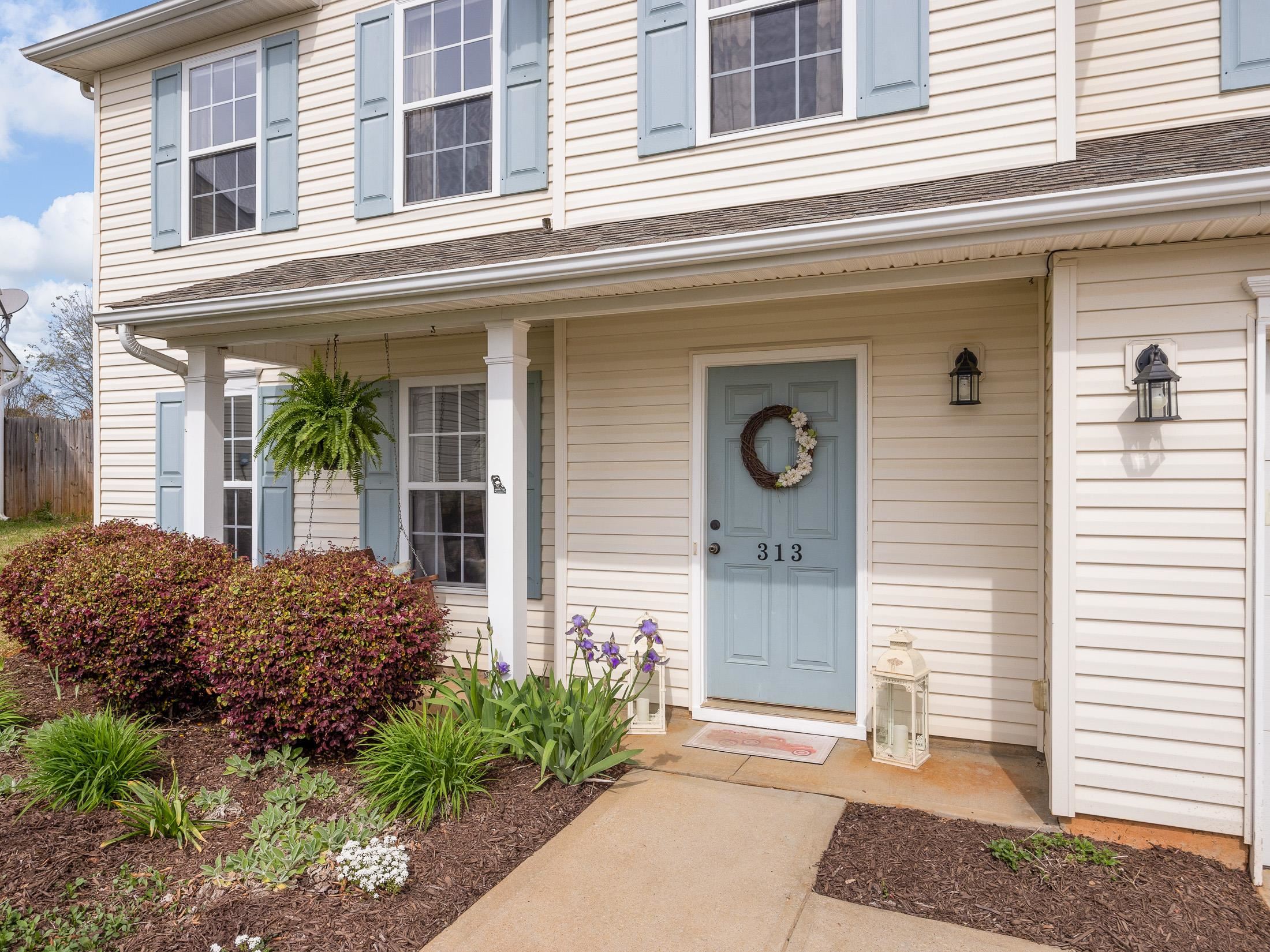 313 Clearfield Court Duncan, SC 29334 - Photo 2 of 36