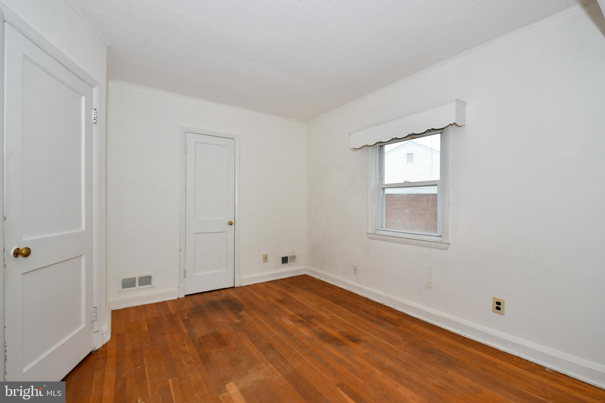 457 Torner Road Baltimore, MD 21221 - Photo 17 of 59 Largest Bedroom