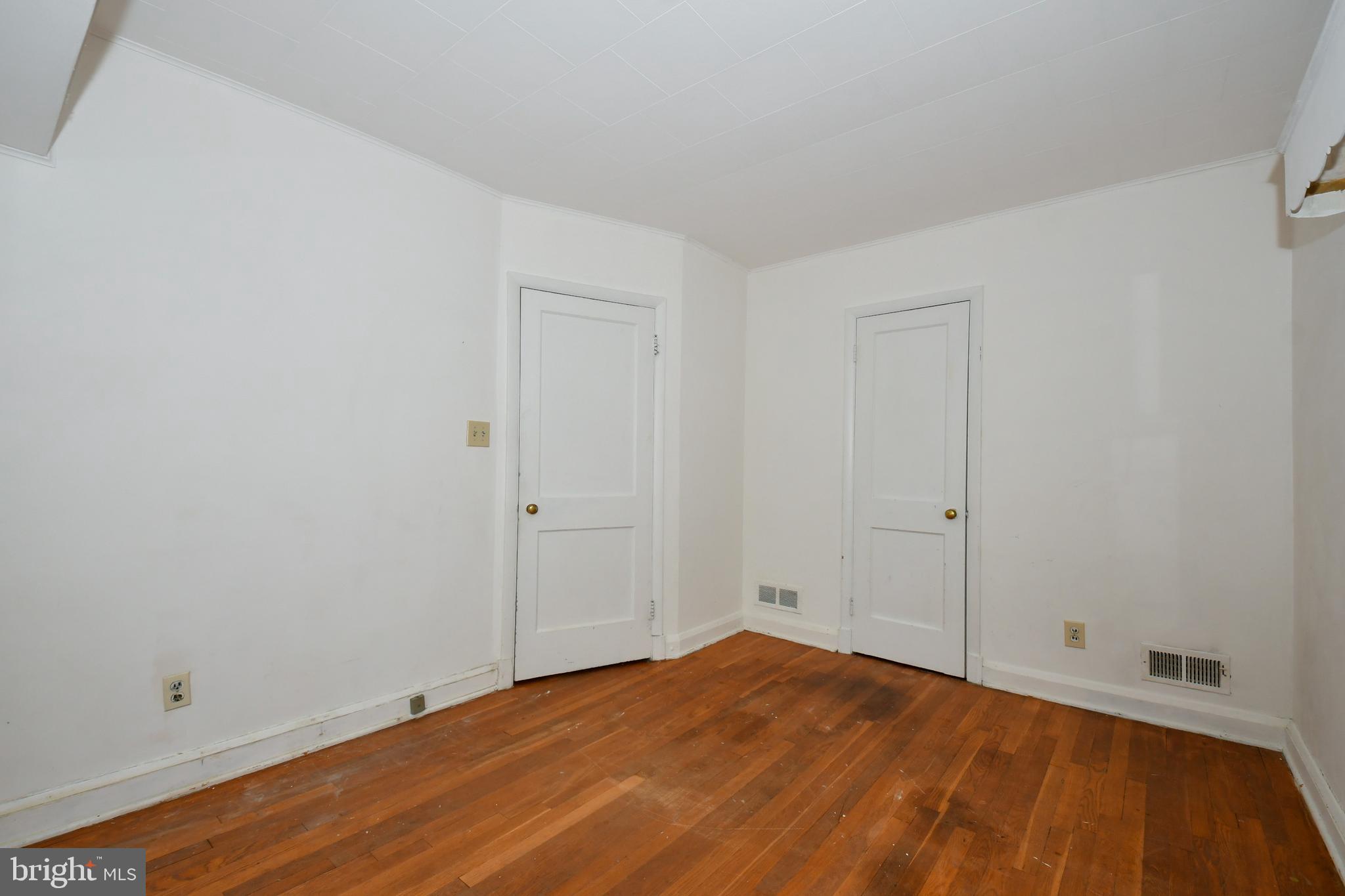 457 Torner Road Baltimore, MD 21221 - Photo 18 of 59 Bedroom 2
