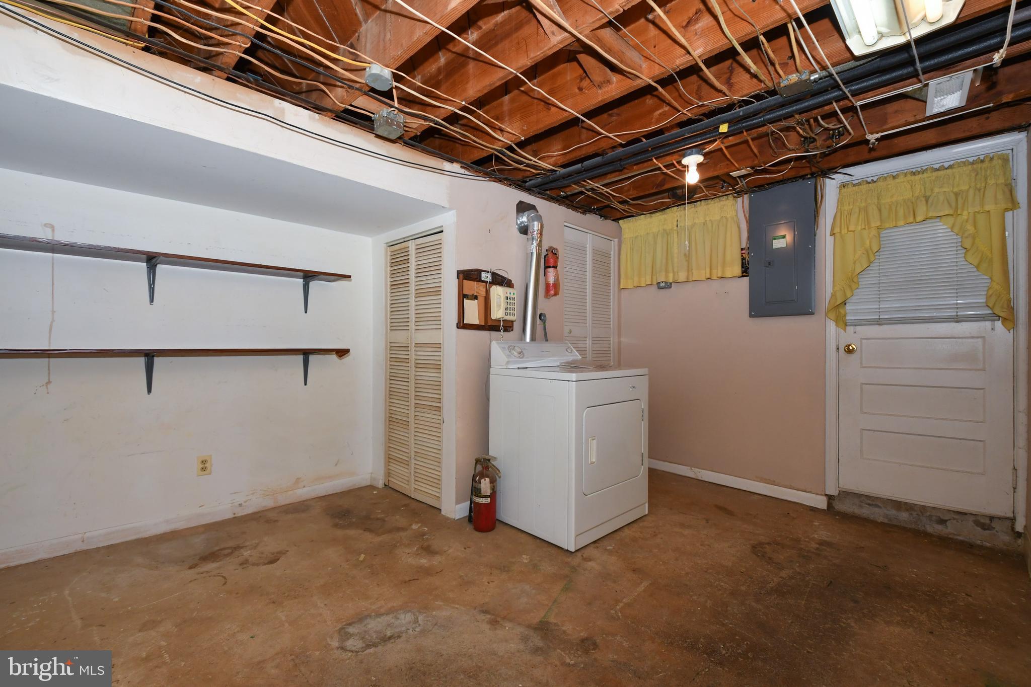 457 Torner Road Baltimore, MD 21221 - Photo 29 of 59 Basement laundry area