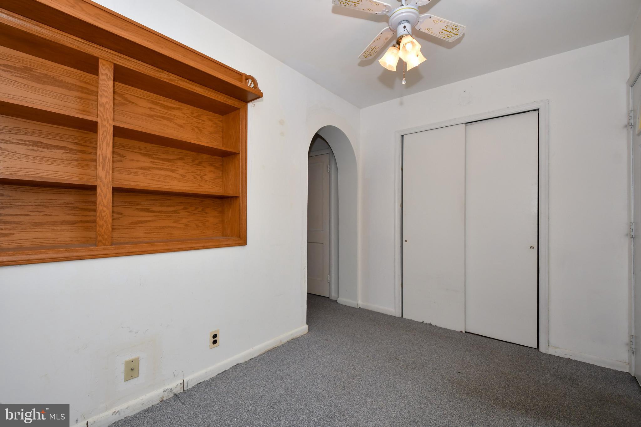 457 Torner Road Baltimore, MD 21221 - Photo 4 of 59 Entry Bonus Room