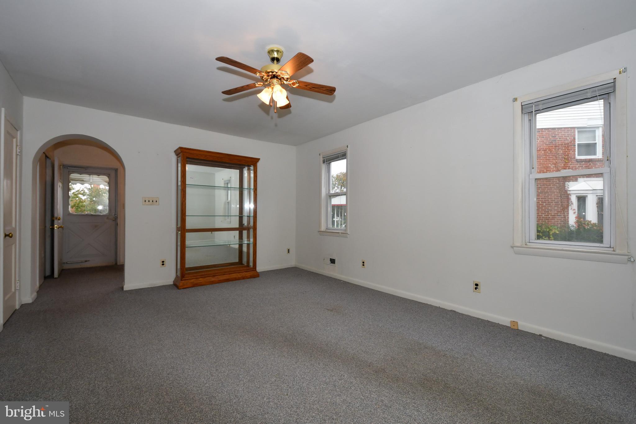 457 Torner Road Baltimore, MD 21221 - Photo 9 of 59 Living Room View 3