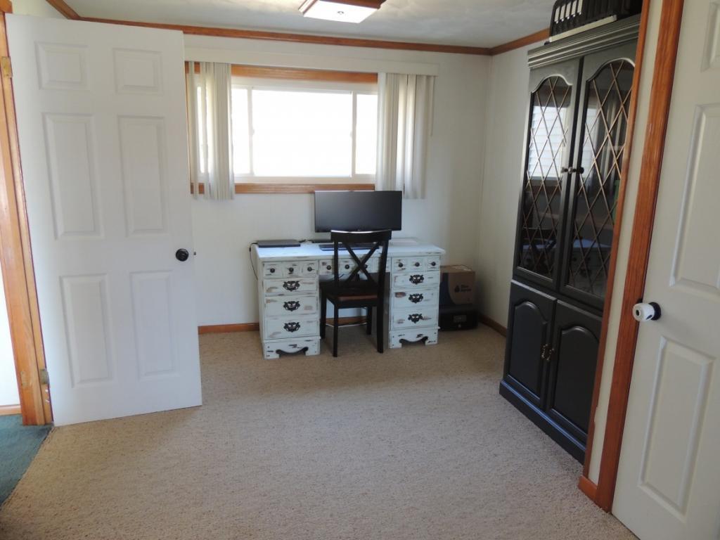 216 Ridgefield Road Endicott, NY 13760 - Photo 3 of 22 Gallery Image 3