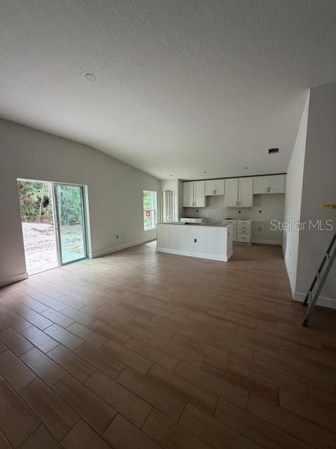 3038 Thornhill Road Winter Haven, FL 33880 - Photo 3 of 5