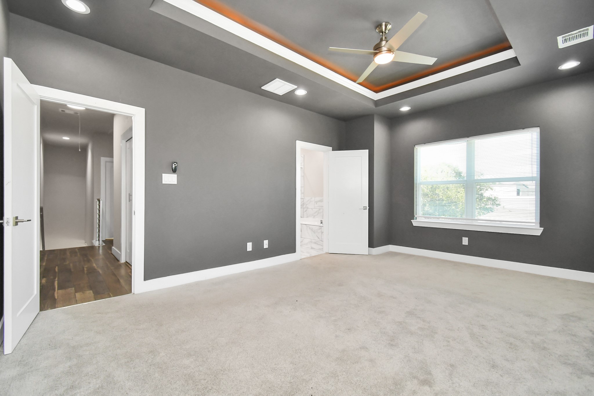 3538 Noah Street Houston, TX 77021 - Photo 19 of 33 a view of an empty room with a window
