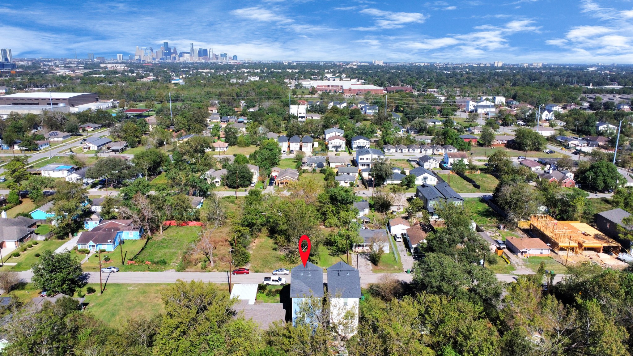 3538 Noah Street Houston, TX 77021 - Photo 32 of 33 an aerial view of residential houses with outdoor space and trees