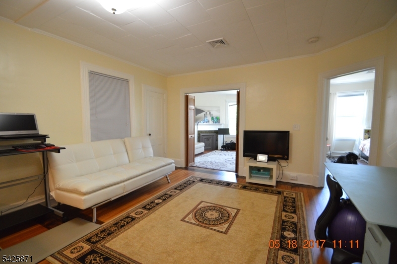 83 Summit Avenue, Unit 3 Summit, NJ 07901 - Photo 2 of 17