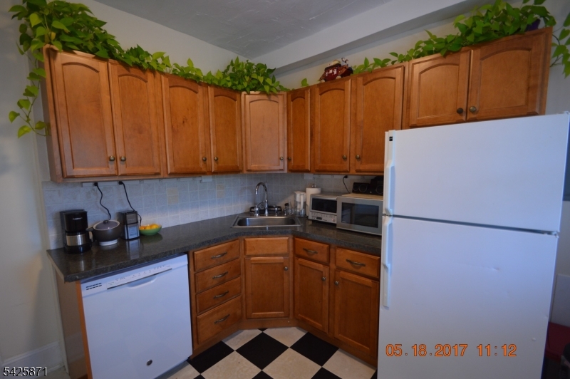 83 Summit Avenue, Unit 3 Summit, NJ 07901 - Photo 6 of 17