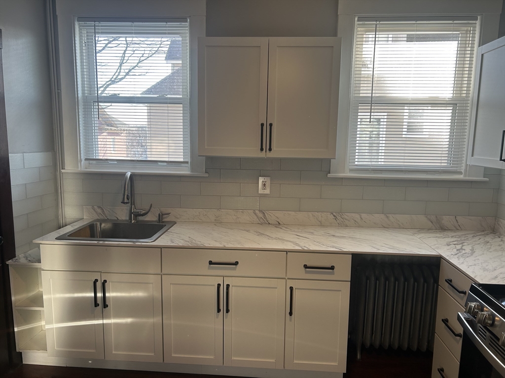 21 Walter Street, Unit 2 Boston, MA 02131 - Photo 12 of 25