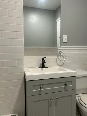 $2,900 | 21 Walter Street, Unit 2, Boston, MA 02131