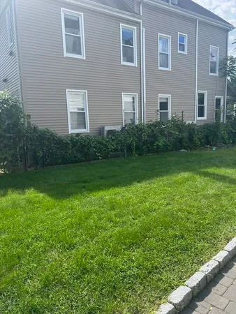 $2,900 | 21 Walter Street, Unit 2, Boston, MA 02131