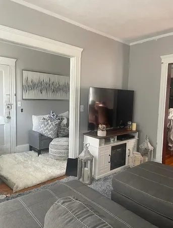 $2,900 | 21 Walter Street, Unit 2, Boston, MA 02131