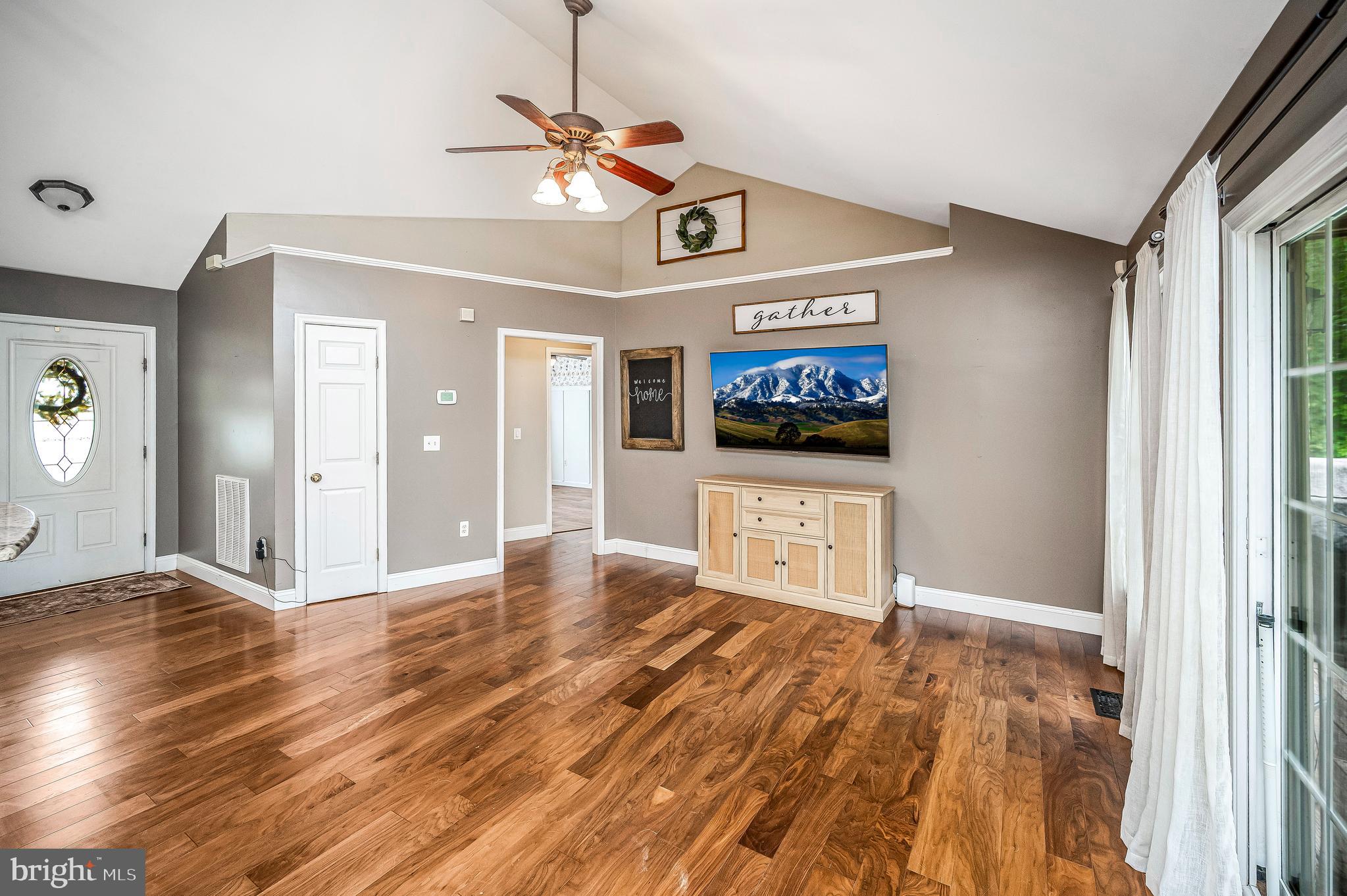 6196 Derby Way Ruther Glen, VA 22546 - Photo 8 of 48 Gallery Image 8