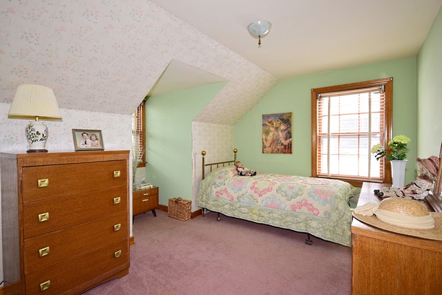 489 Uvedale Road Riverside, IL 60546 - Photo 15 of 25 a bedroom with a bed and a dresser