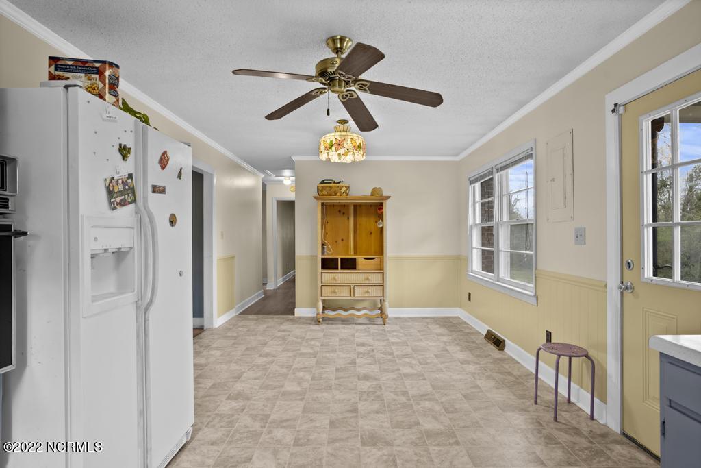 167 Peninsula Manor Road Hubert, NC 28539 - Photo 12 of 39 kitchen