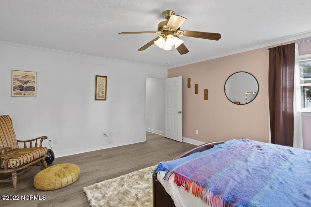 167 Peninsula Manor Road Hubert, NC 28539 - Photo 23 of 39 master bed