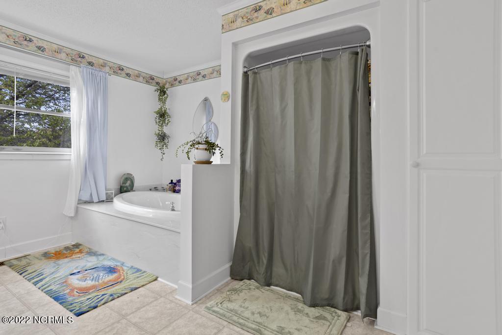 167 Peninsula Manor Road Hubert, NC 28539 - Photo 24 of 39 master bath