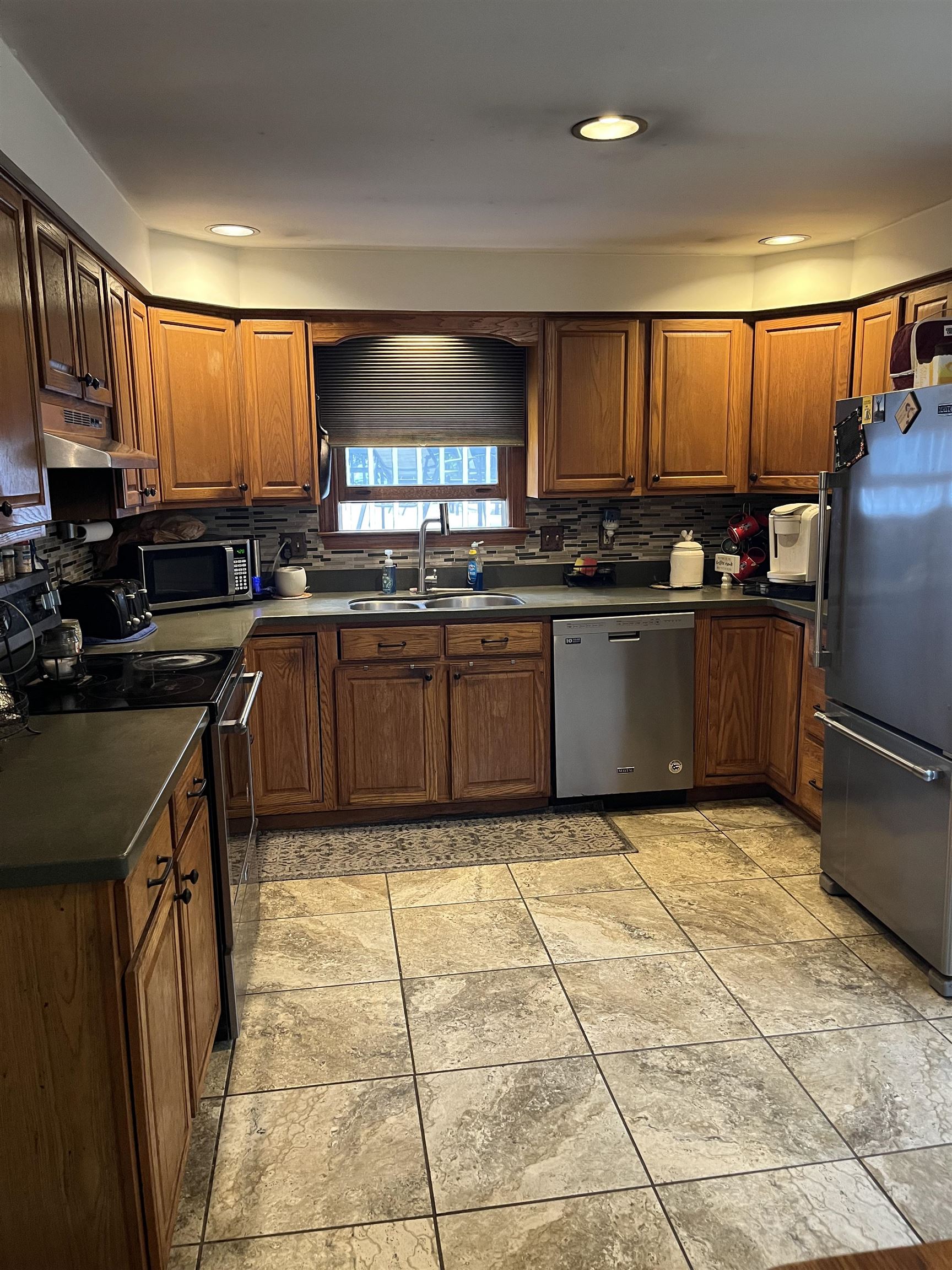 27 Iceland Circle Keene, NH 03431 - Photo 10 of 42