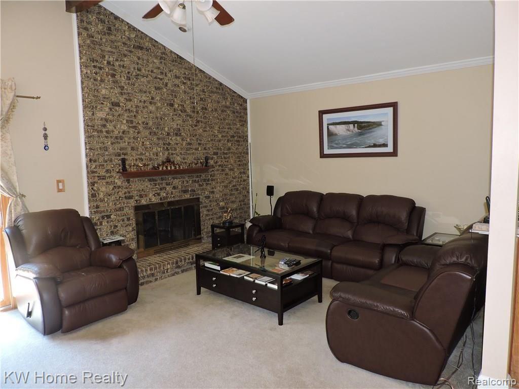 33685 Bostwick Place Farmington Hills, MI 48335 - Photo 12 of 29