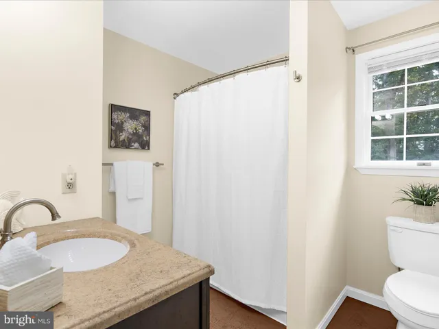 $699,500 | 100 Marlborough Road, Queenstown, MD 21658