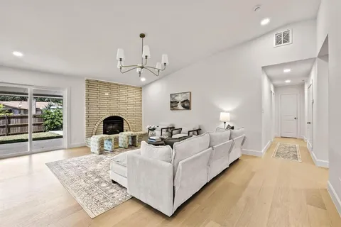 $699,000 | 10801 Middle Knoll Drive, Dallas, TX 75238