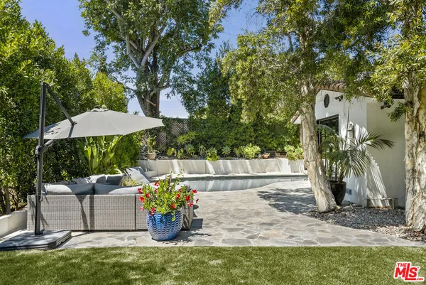 $19,995 | 9559 Sherwood Forest Lane, Beverly Hills, CA 90210